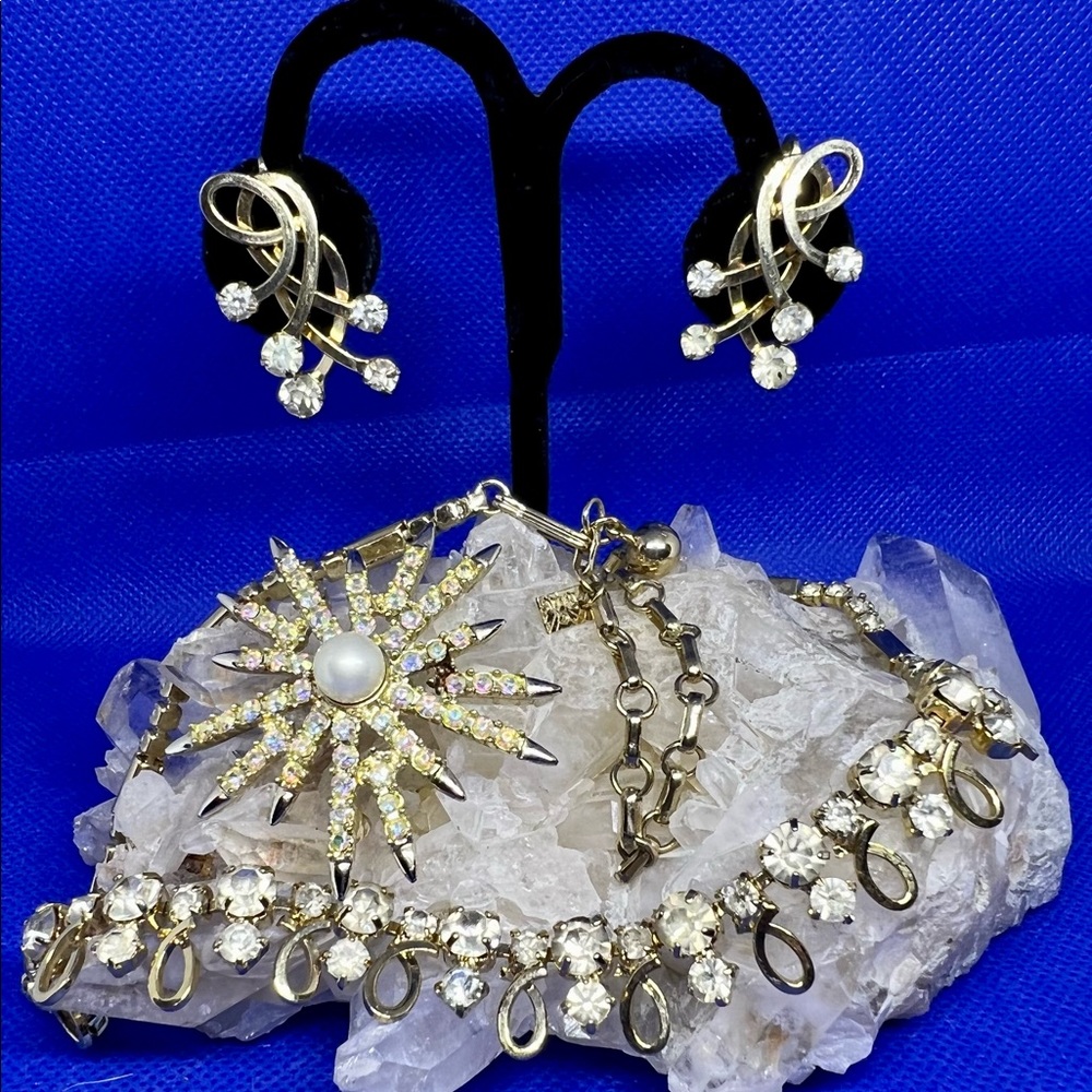 Emmons Vtg Necklace & Clip on Earrings set with Sunburst Brooch